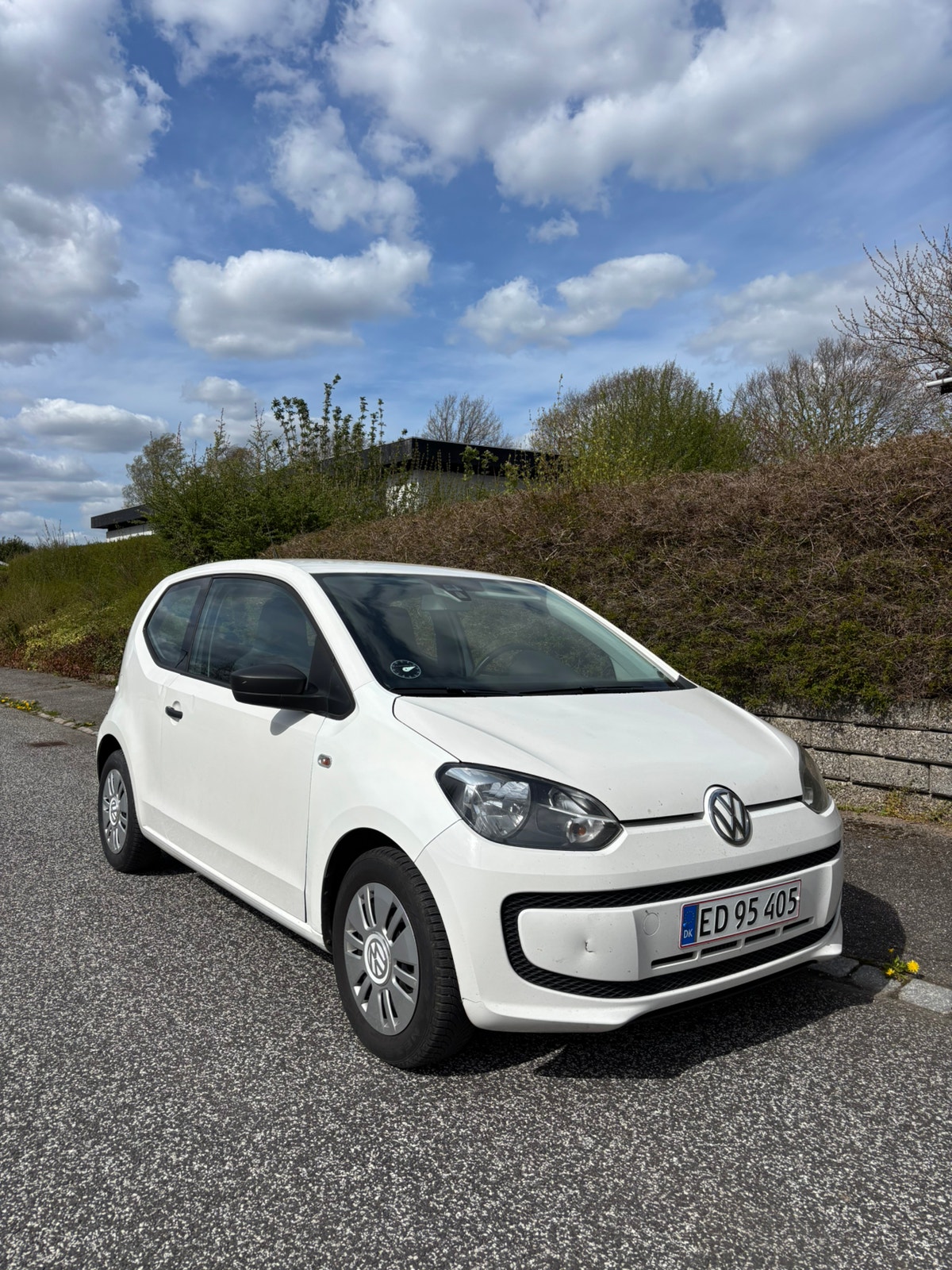 VW UP! til salg hos Nabilli
