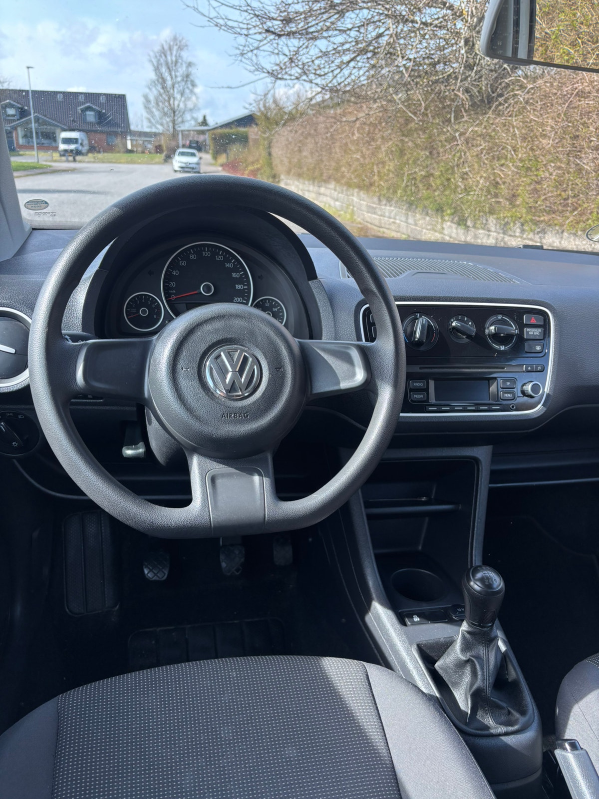 VW UP! til salg hos Nabilli