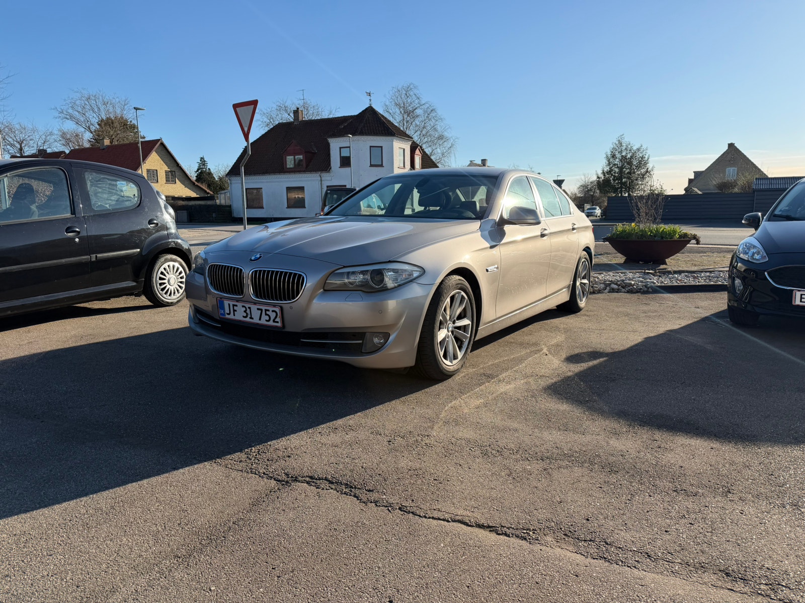 BMW 523i til salg hos Nabilli