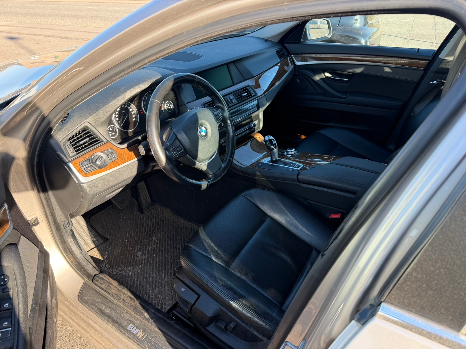 BMW 523i til salg hos Nabilli