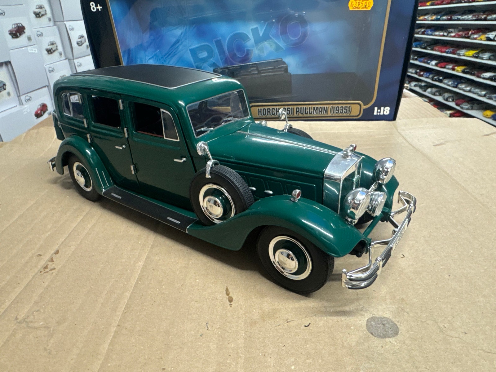 Horch 851 Pullman 1935 1/18 modelbil 1:18 grøn limousine | DBA