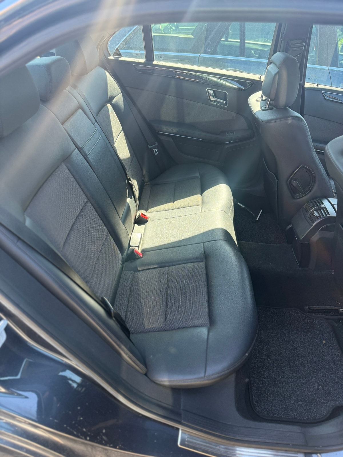 Mercedes E200 til salg hos Nabilli