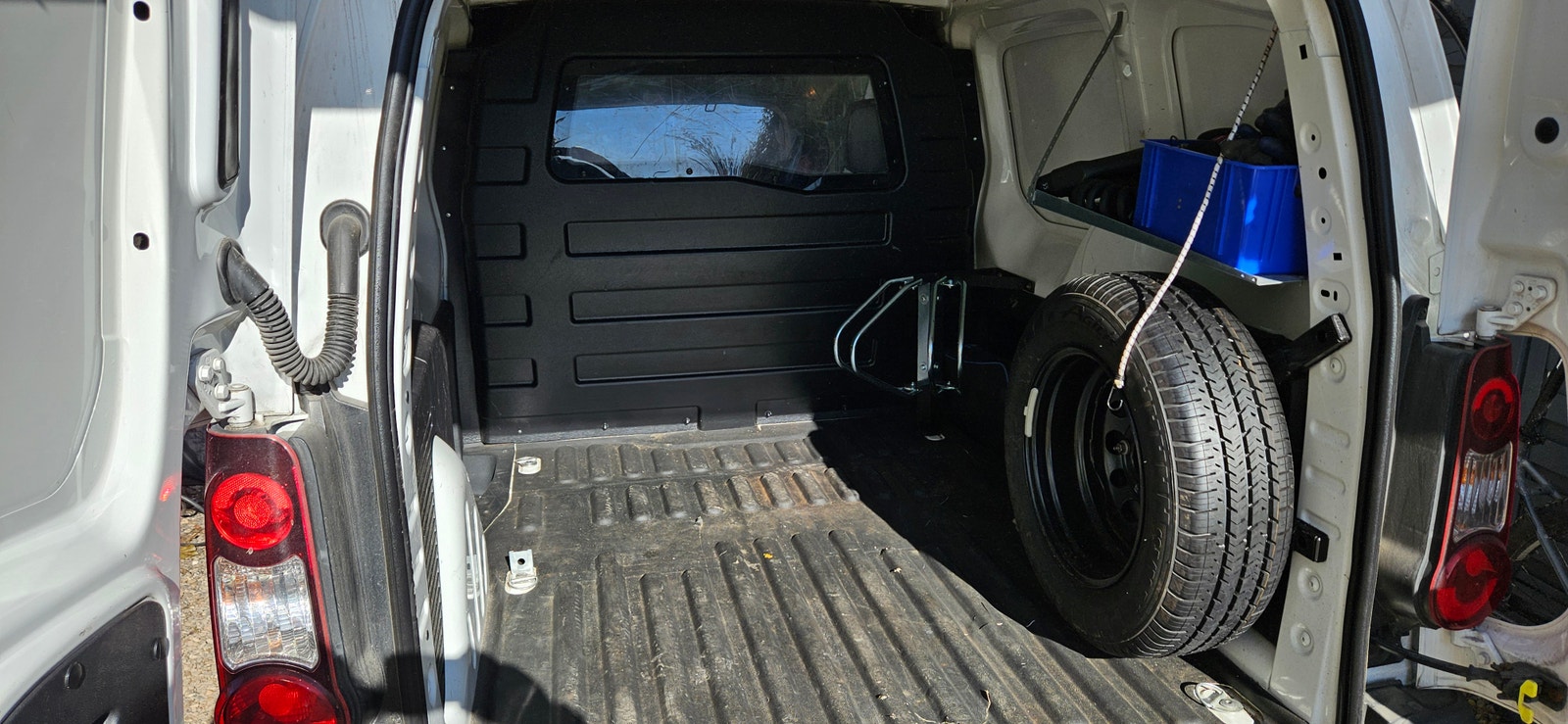 Citroen Berlingo Electrique til salg hos Nabilli