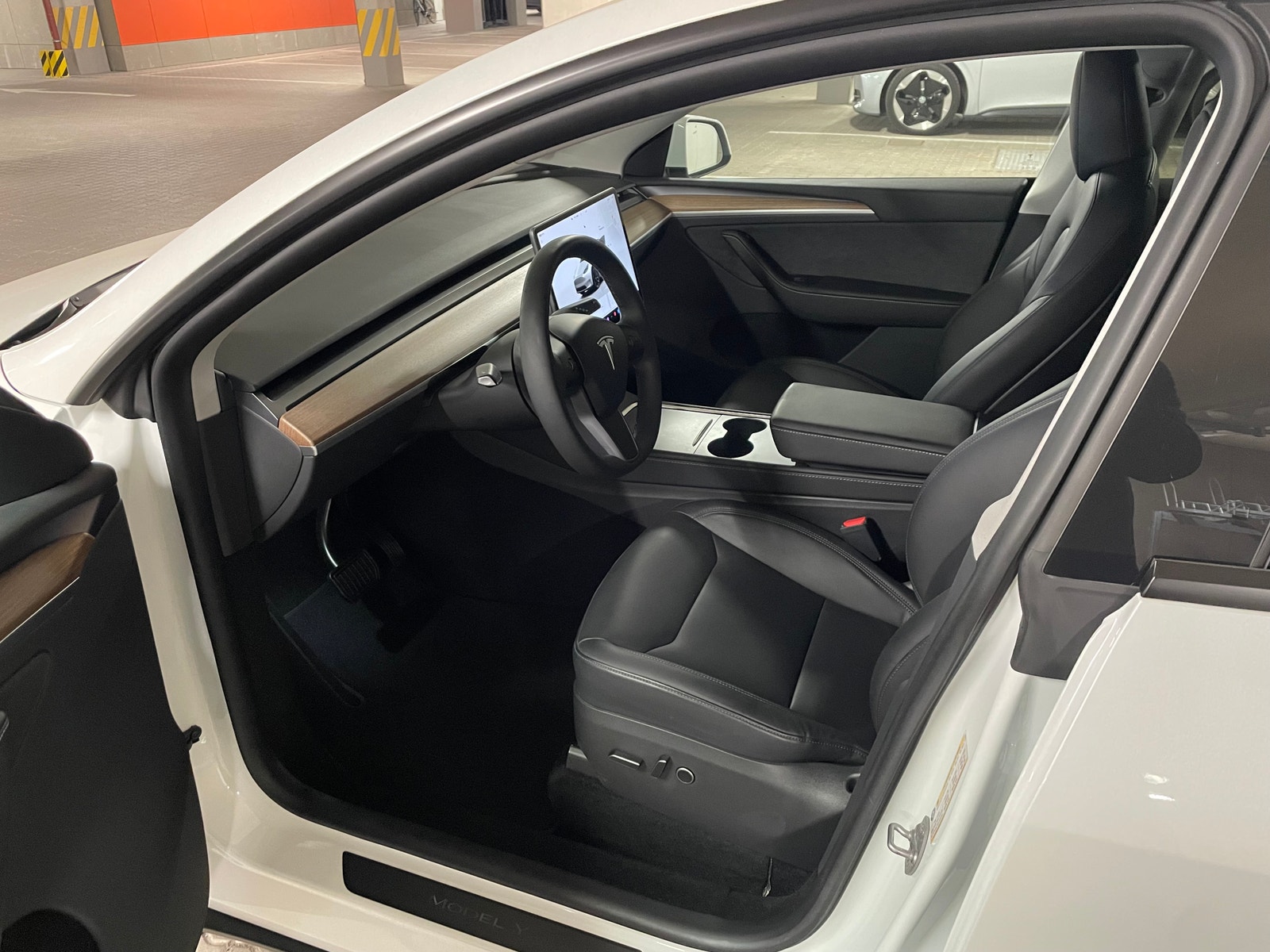 Tesla Model Y til salg hos Nabilli