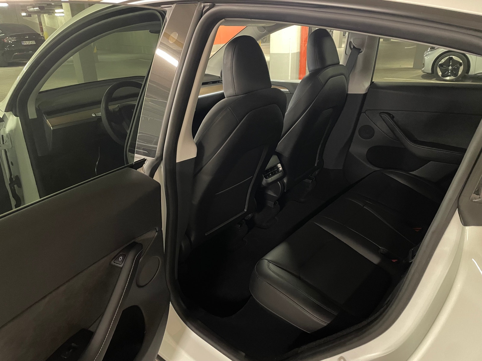 Tesla Model Y til salg hos Nabilli
