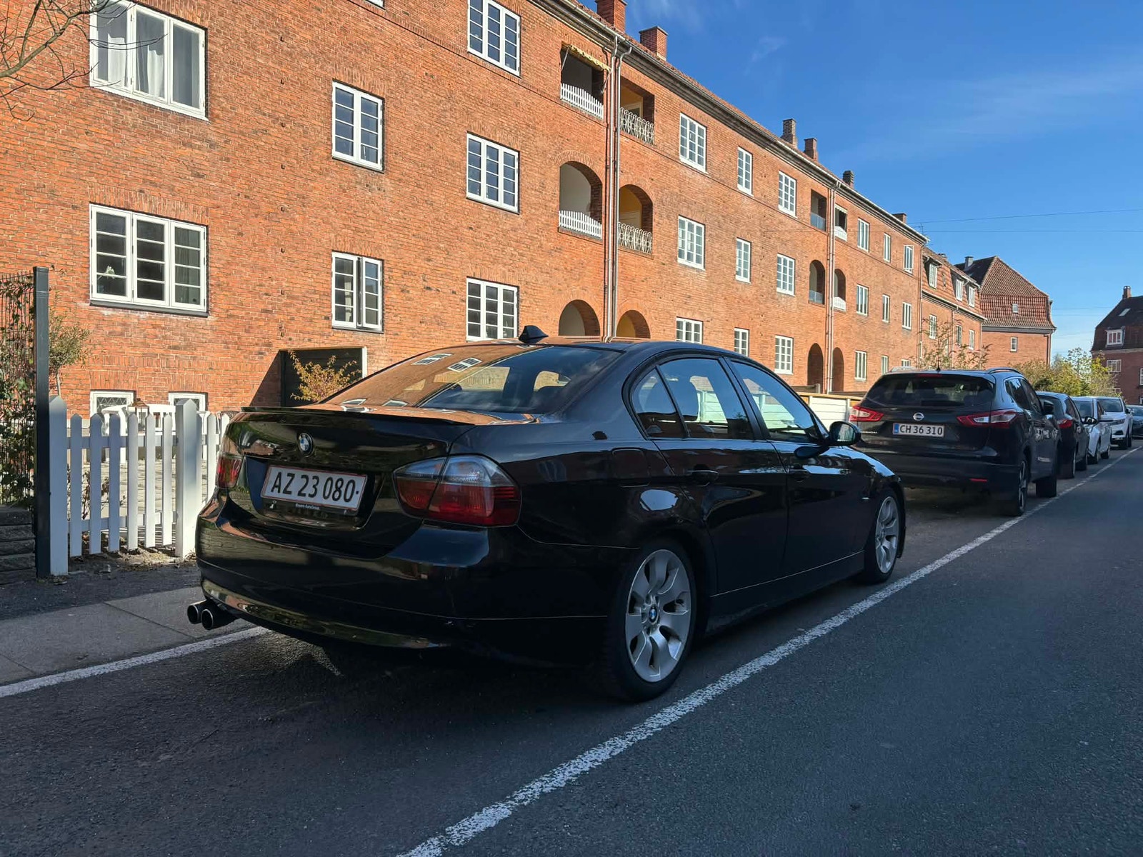 BMW 320i til salg hos Nabilli