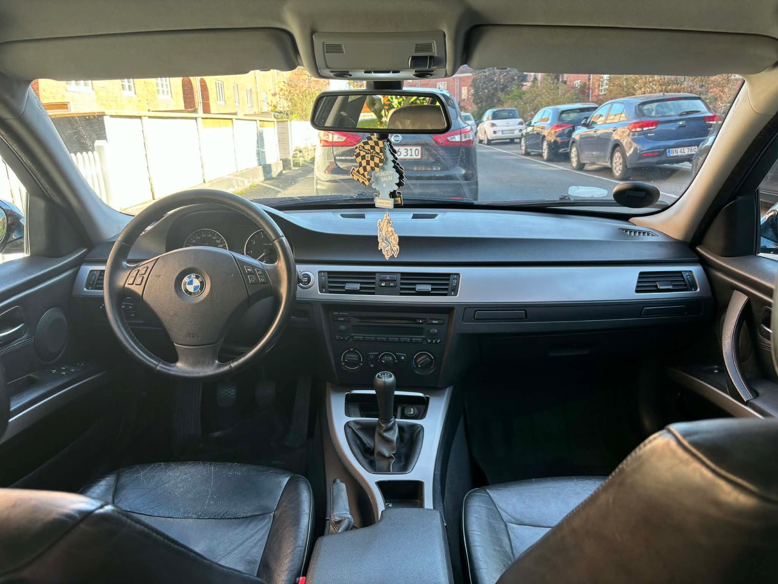 BMW 320i til salg hos Nabilli