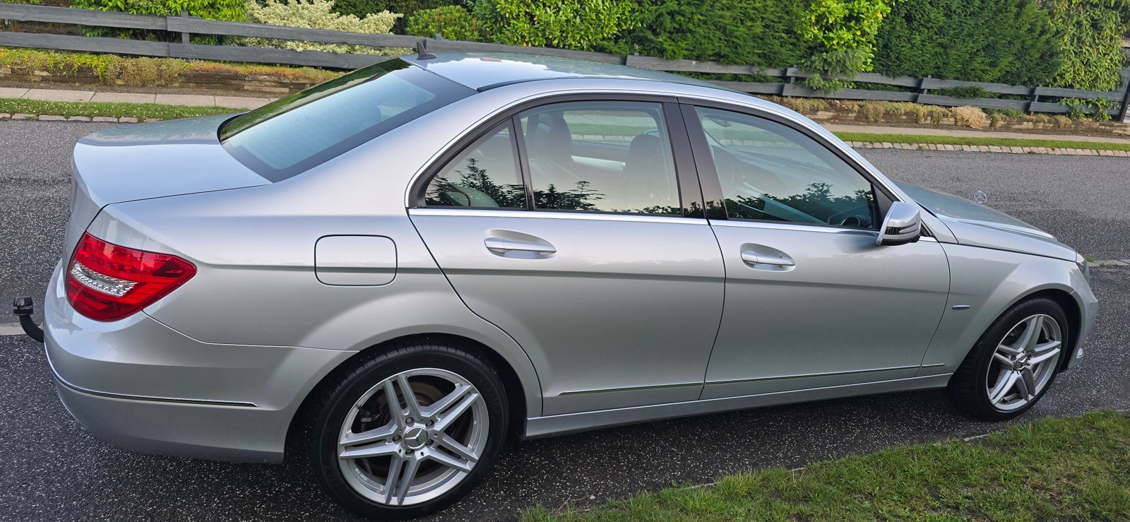 Mercedes C180 til salg hos Nabilli