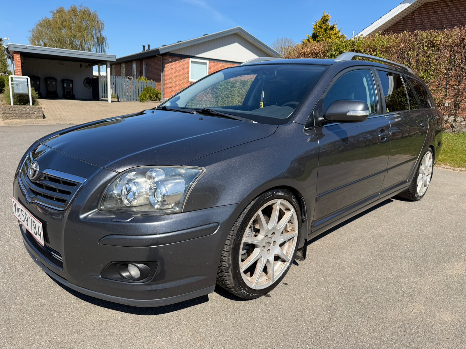 Toyota Avensis til salg hos Nabilli