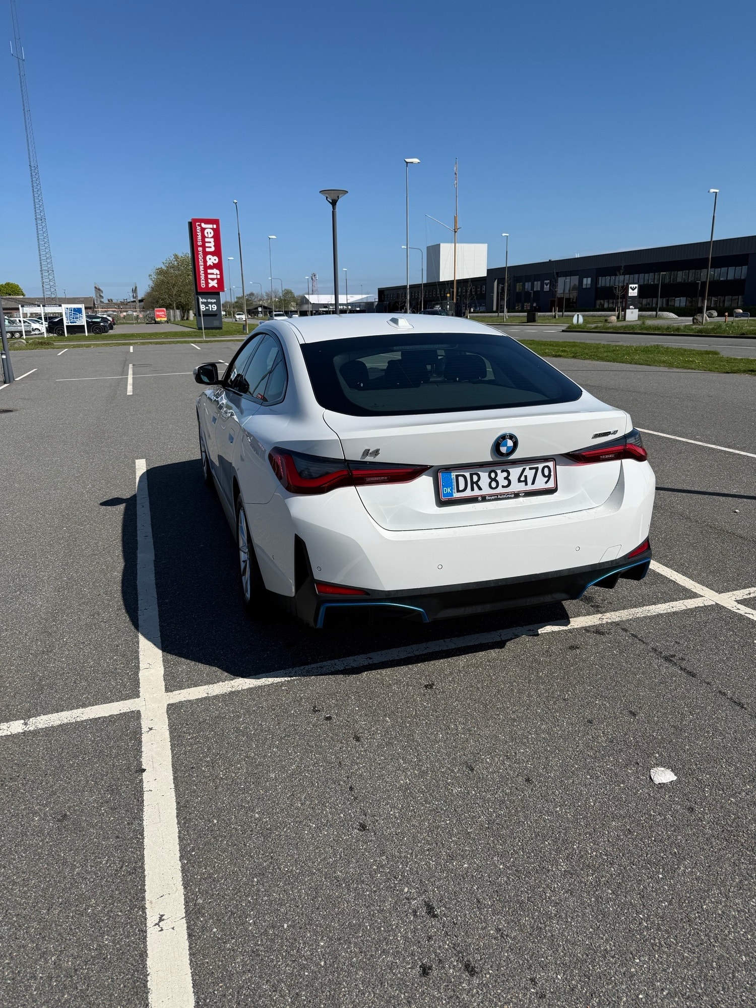 BMW i4 til salg hos Nabilli