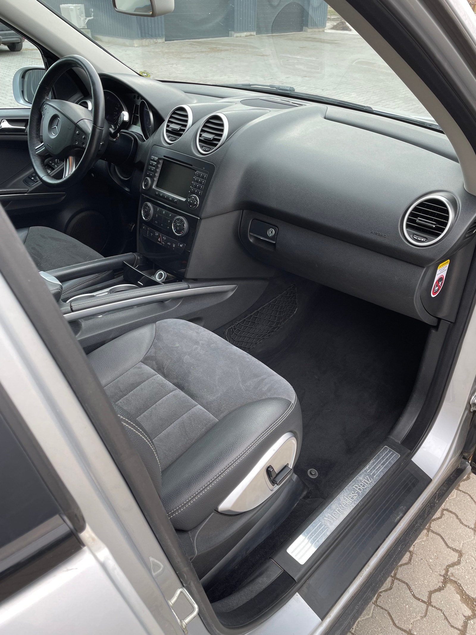 Mercedes ML320 til salg hos Nabilli