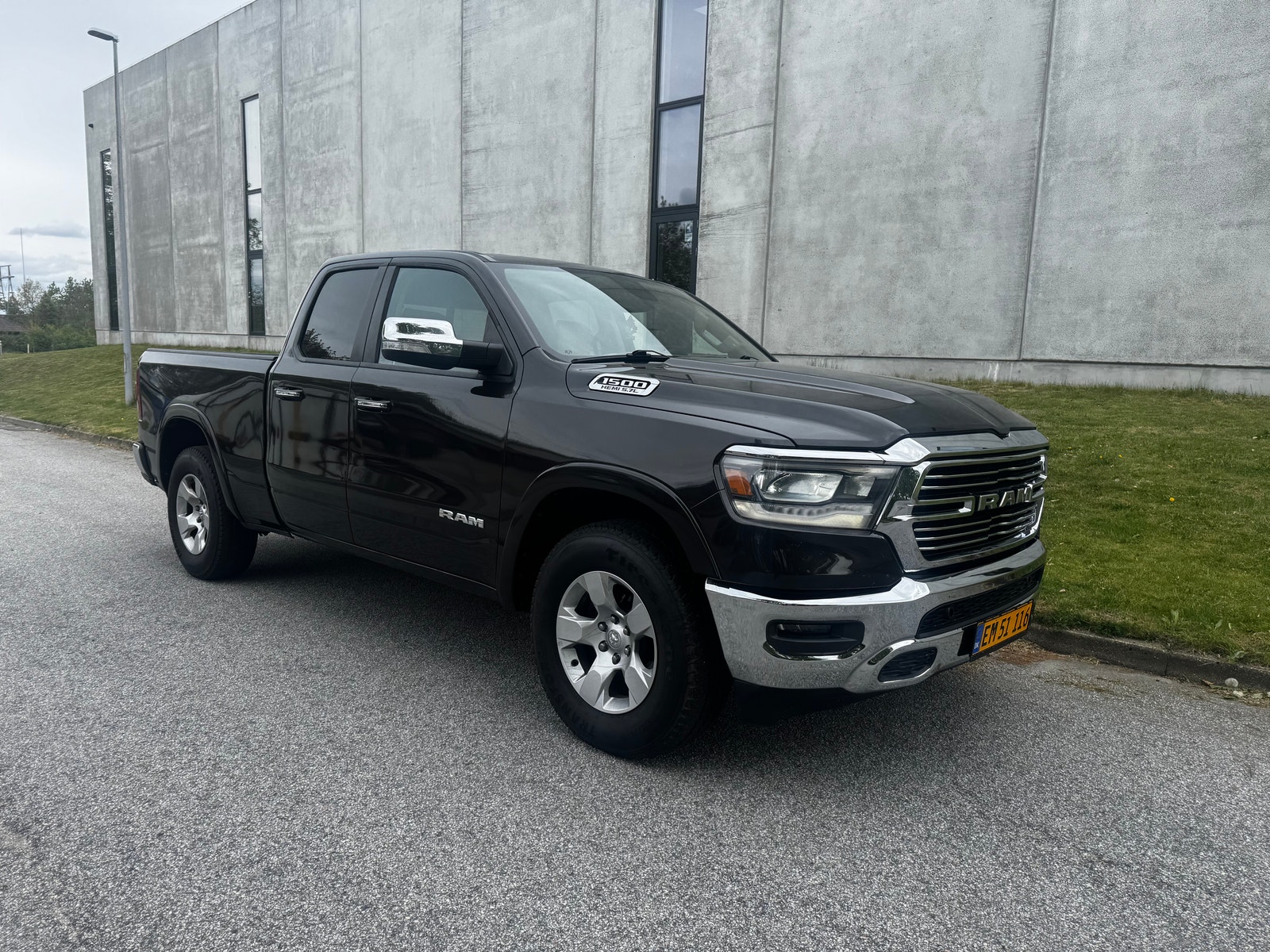 Dodge RAM 1500 til salg hos Nabilli