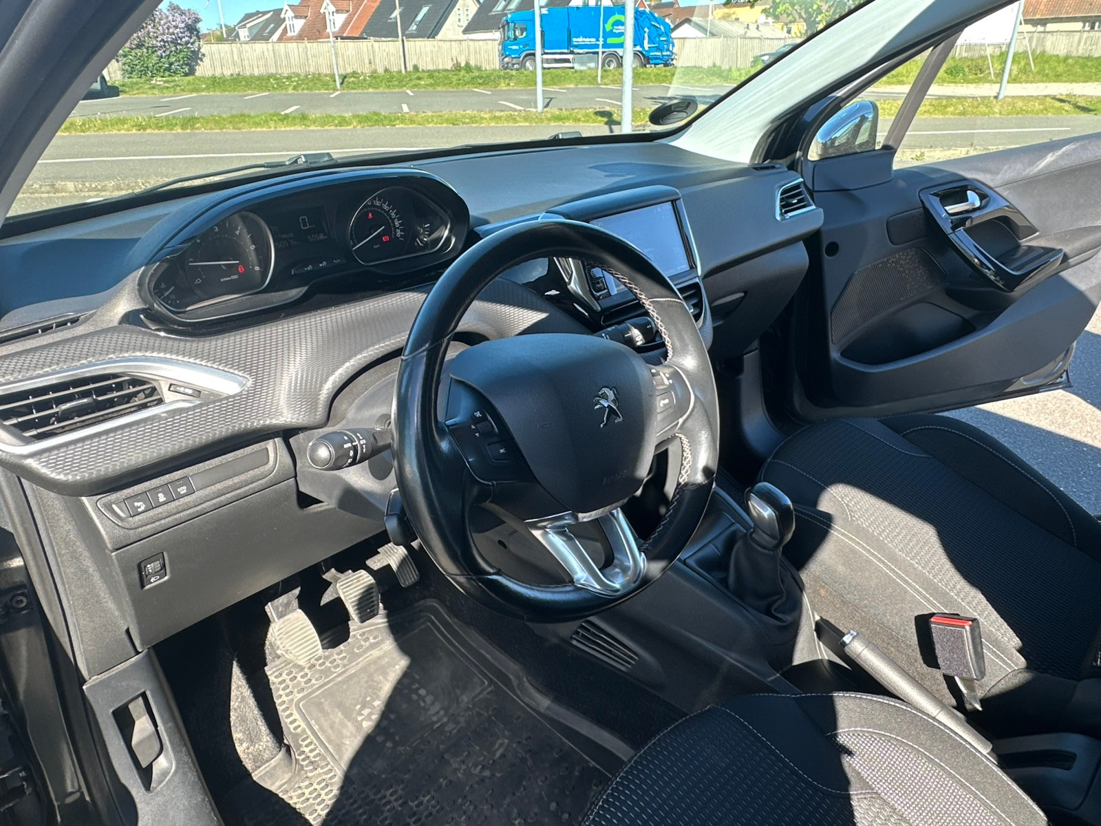Peugeot 208 til salg hos Nabilli