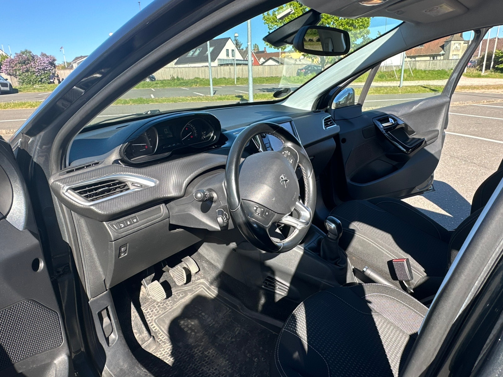 Peugeot 208 til salg hos Nabilli