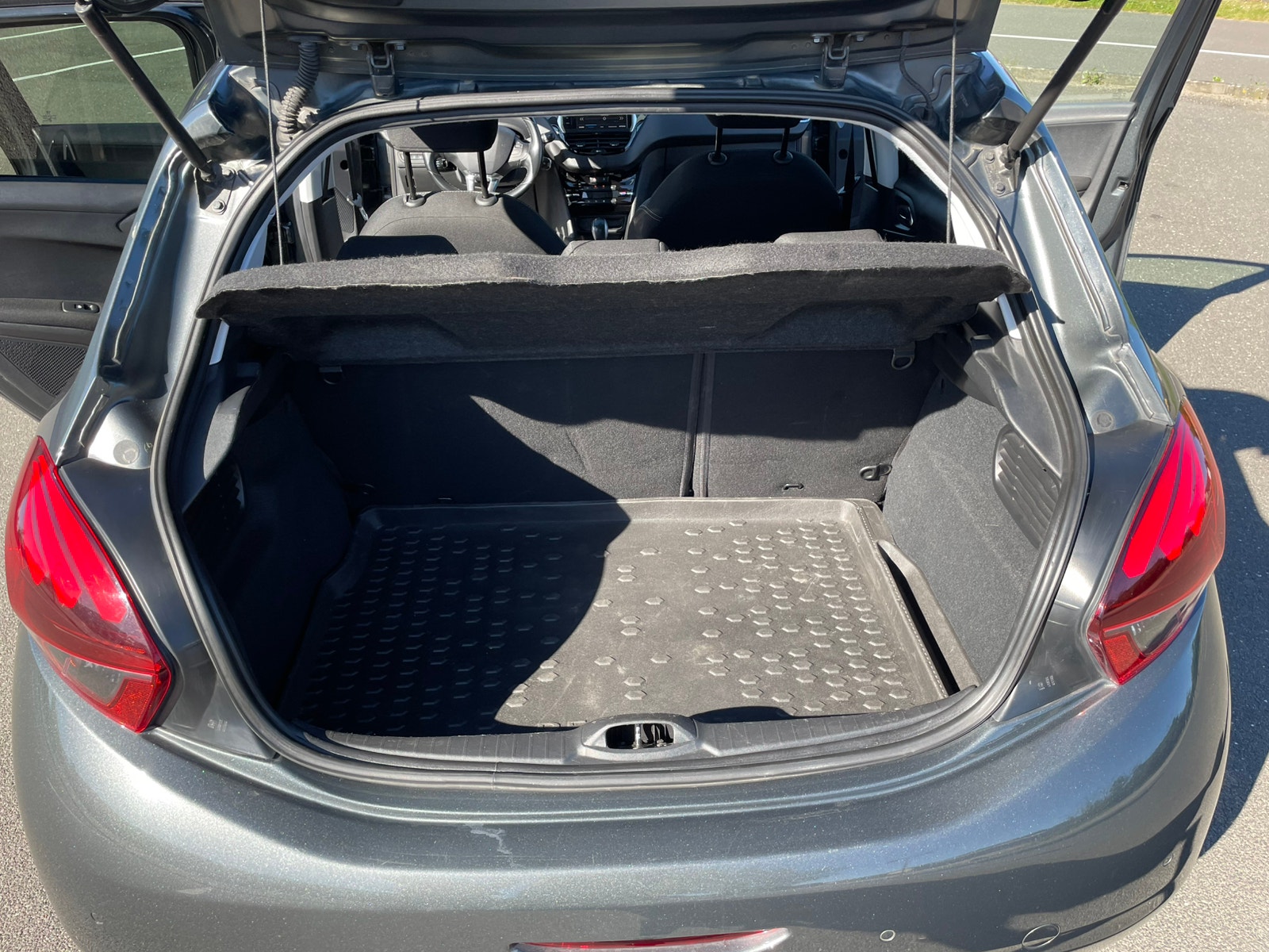 Peugeot 208 til salg hos Nabilli