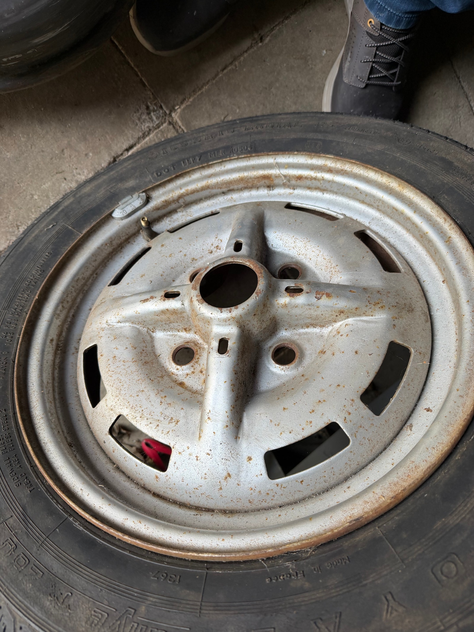 VW 1300 til salg hos Nabilli
