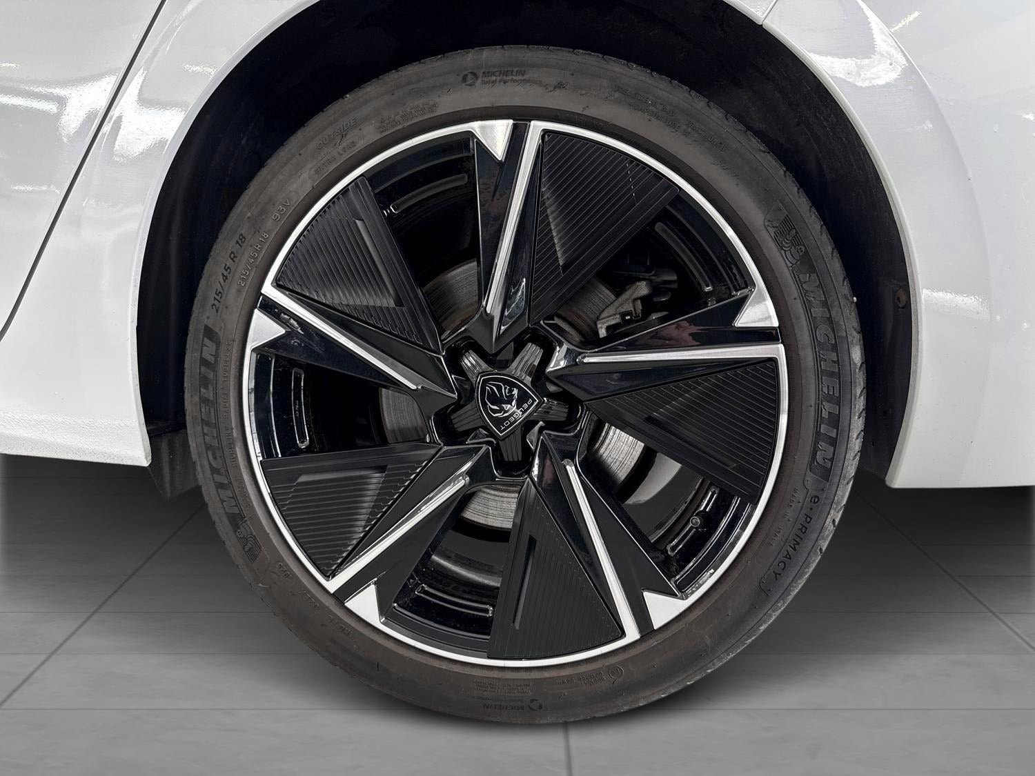 Peugeot e-308 til salg hos Nabilli