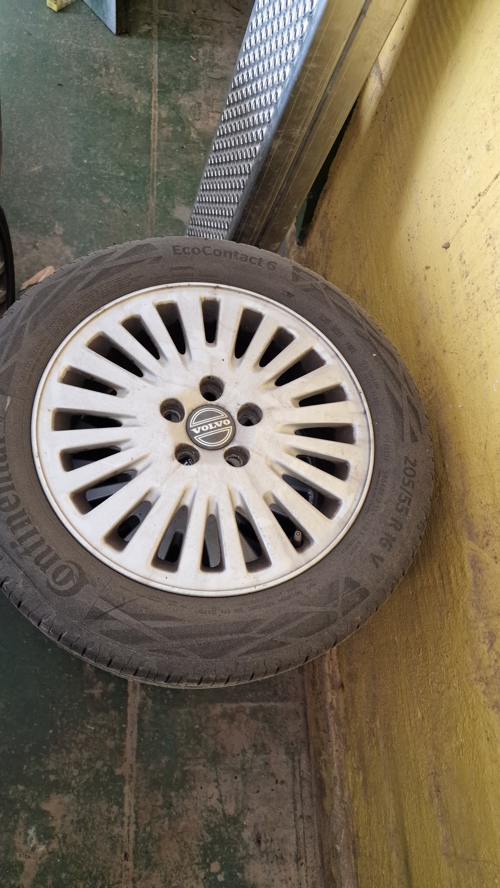 Volvo V50 til salg hos Nabilli