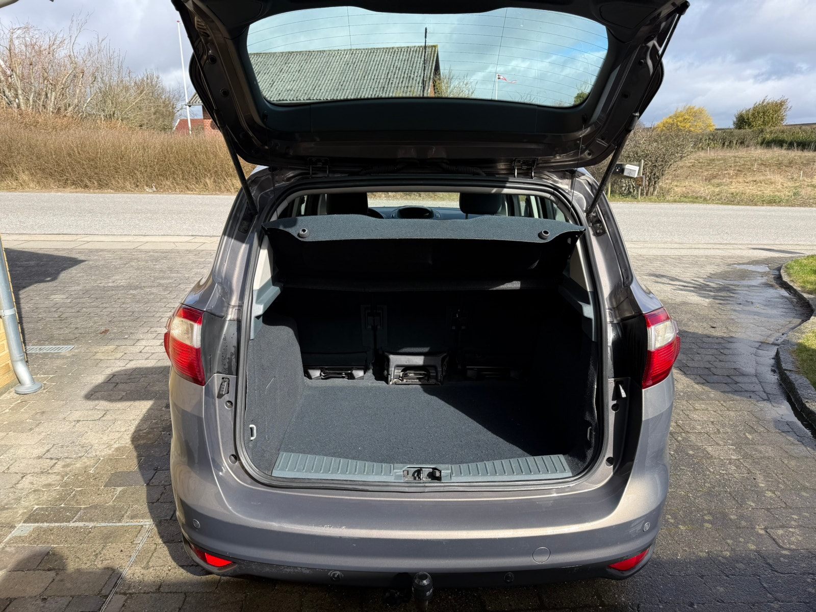 Ford C-Max til salg hos Nabilli