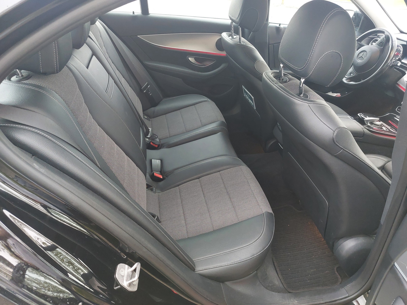 Mercedes E220 d til salg hos Nabilli
