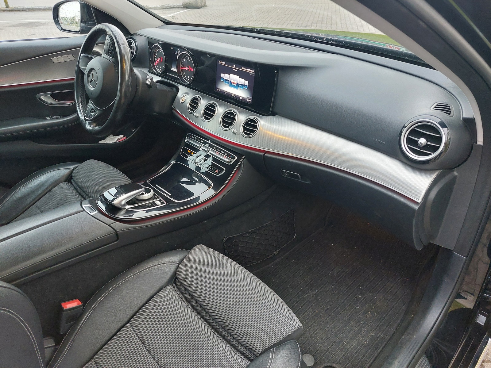 Mercedes E220 d til salg hos Nabilli
