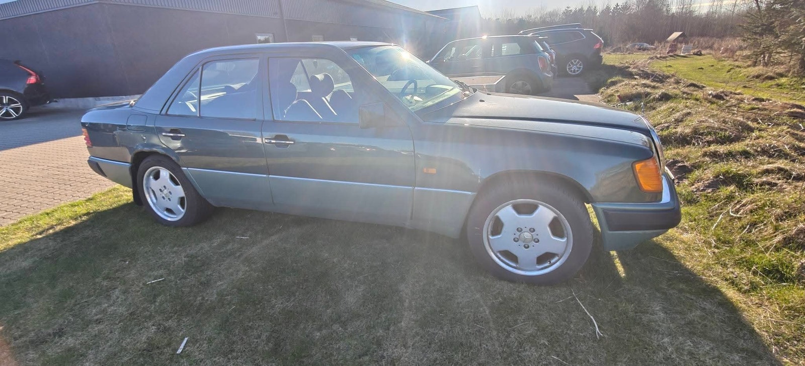 Mercedes 300 E til salg hos Nabilli