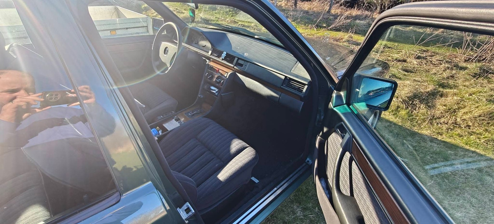 Mercedes 300 E til salg hos Nabilli