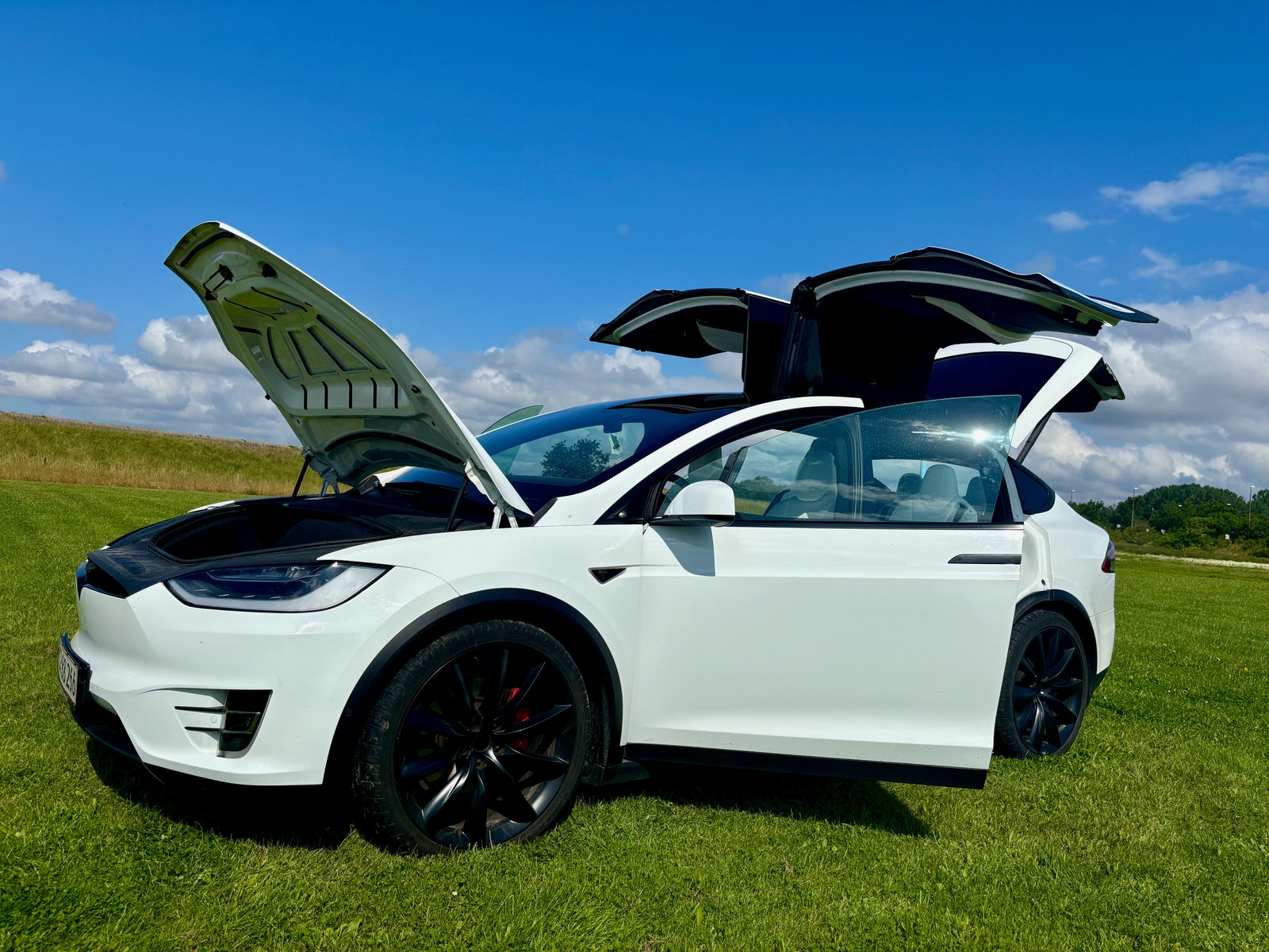 Tesla Model X til salg hos Nabilli