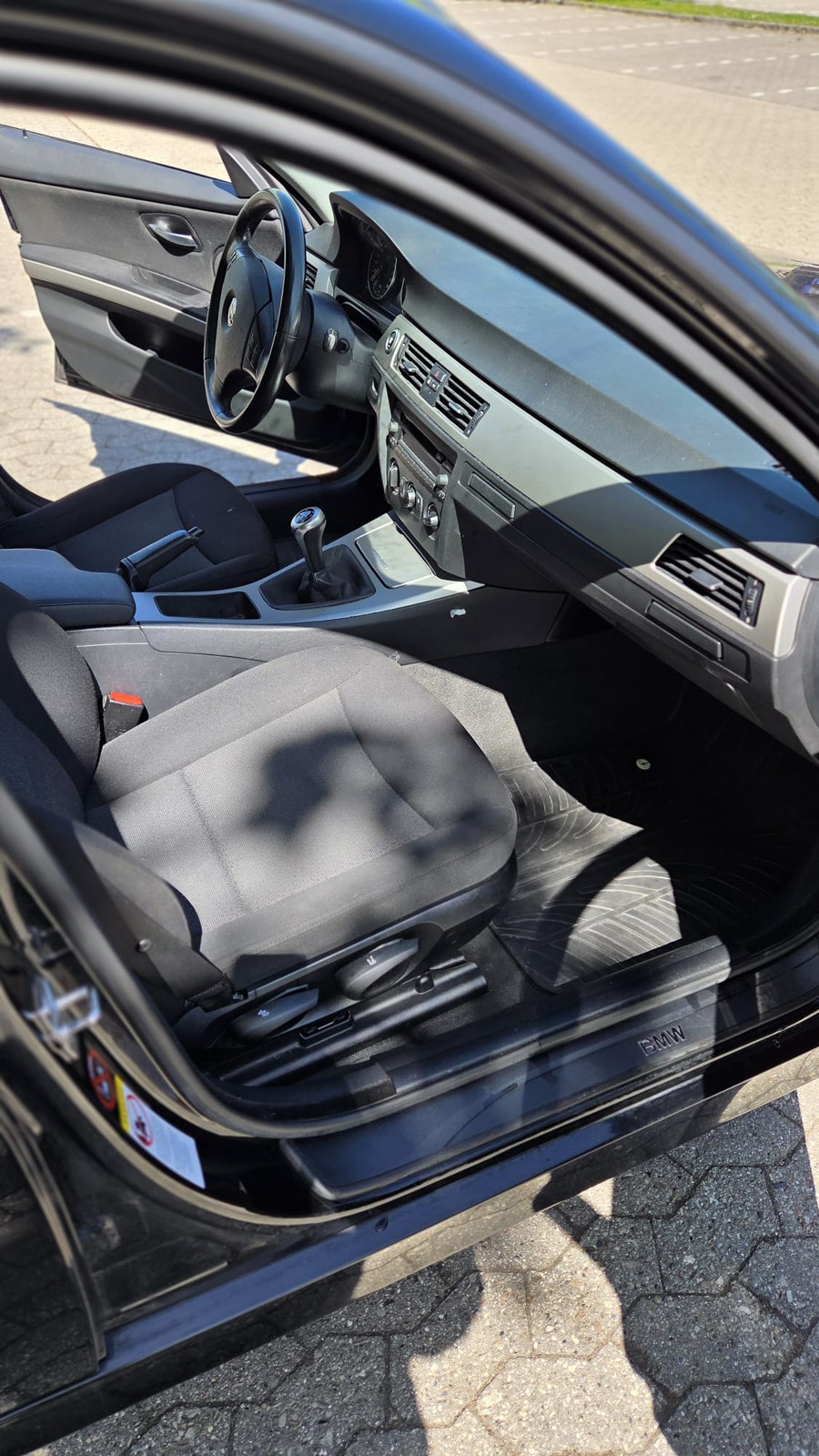 BMW 320i til salg hos Nabilli