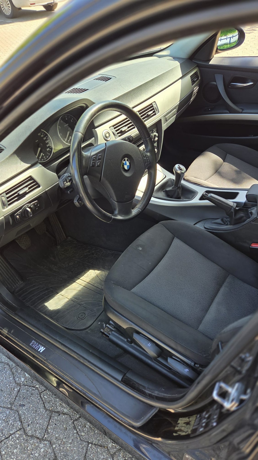 BMW 320i til salg hos Nabilli