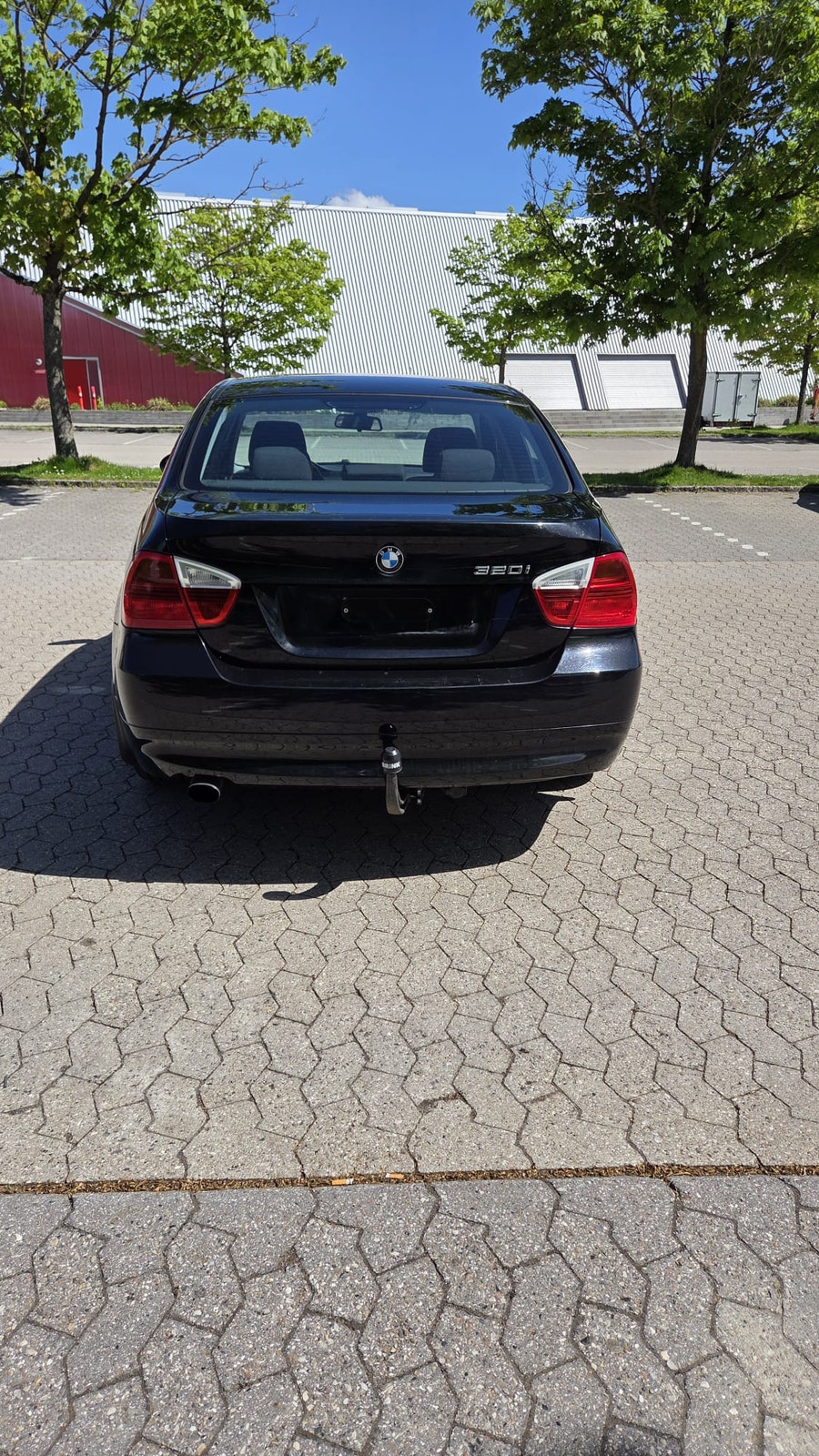 BMW 320i til salg hos Nabilli