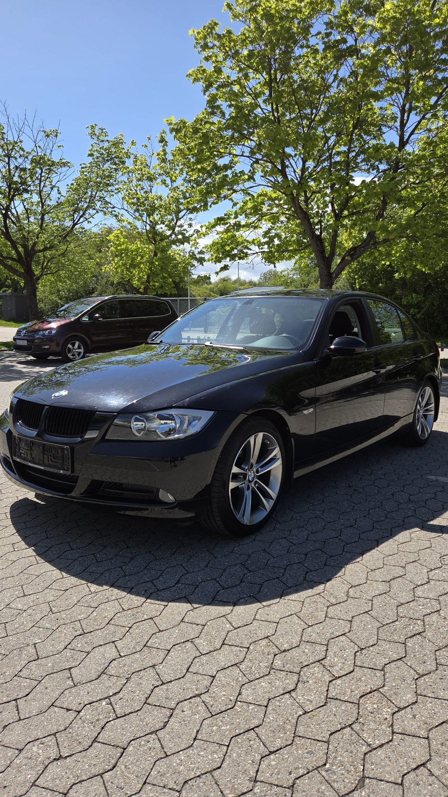 BMW 320i til salg hos Nabilli