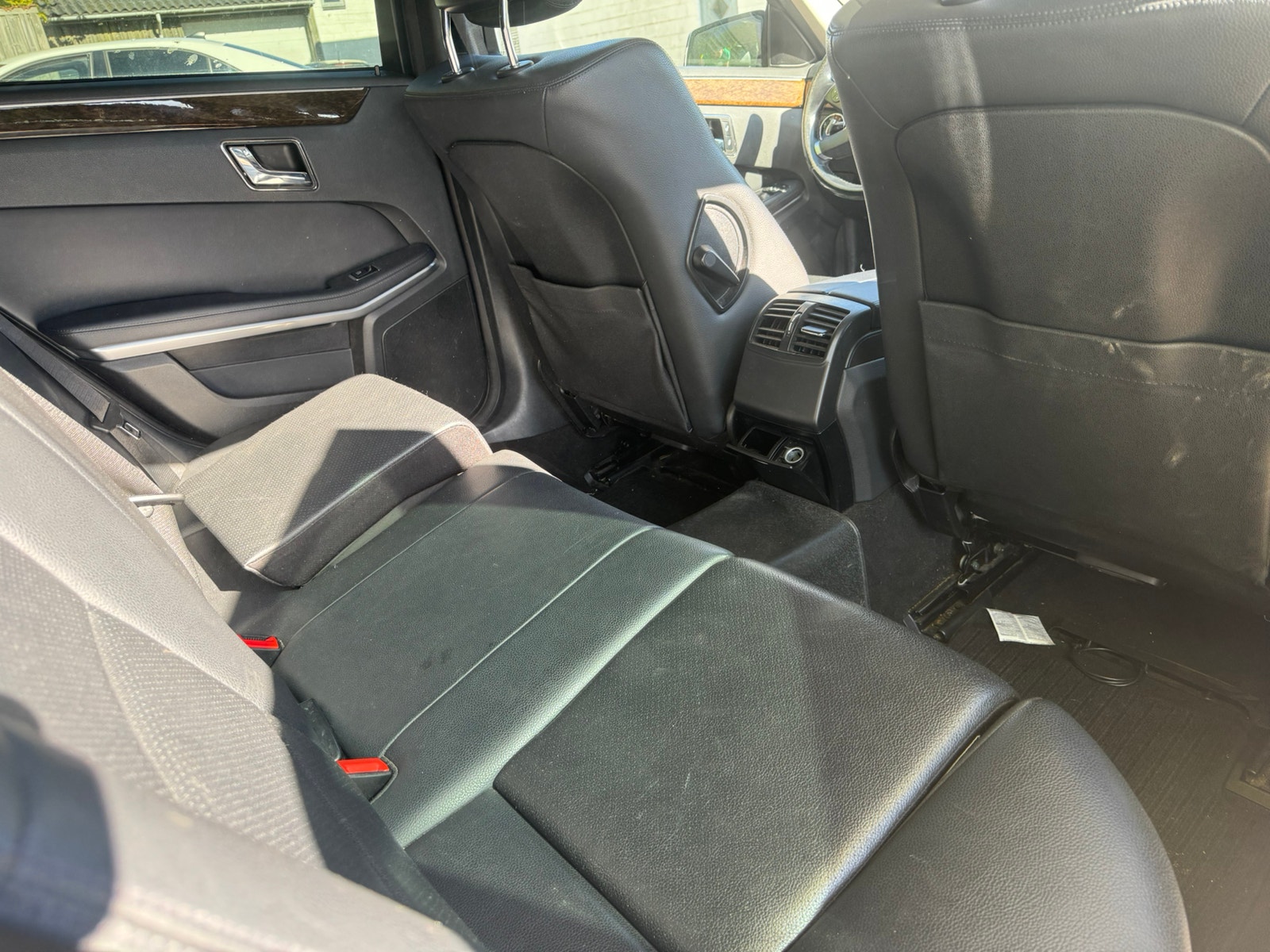 Mercedes E200 til salg hos Nabilli