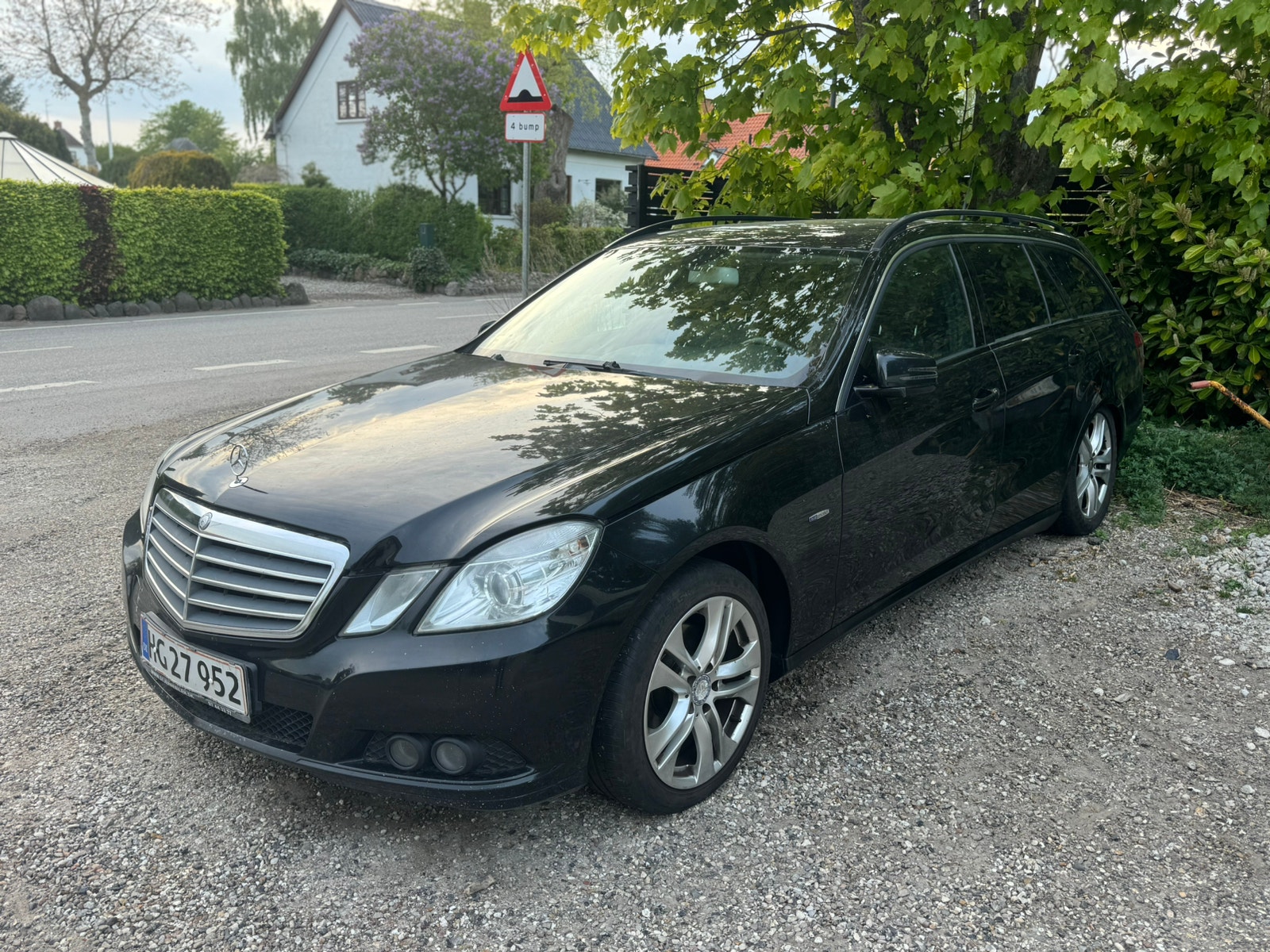 Mercedes E200 til salg hos Nabilli