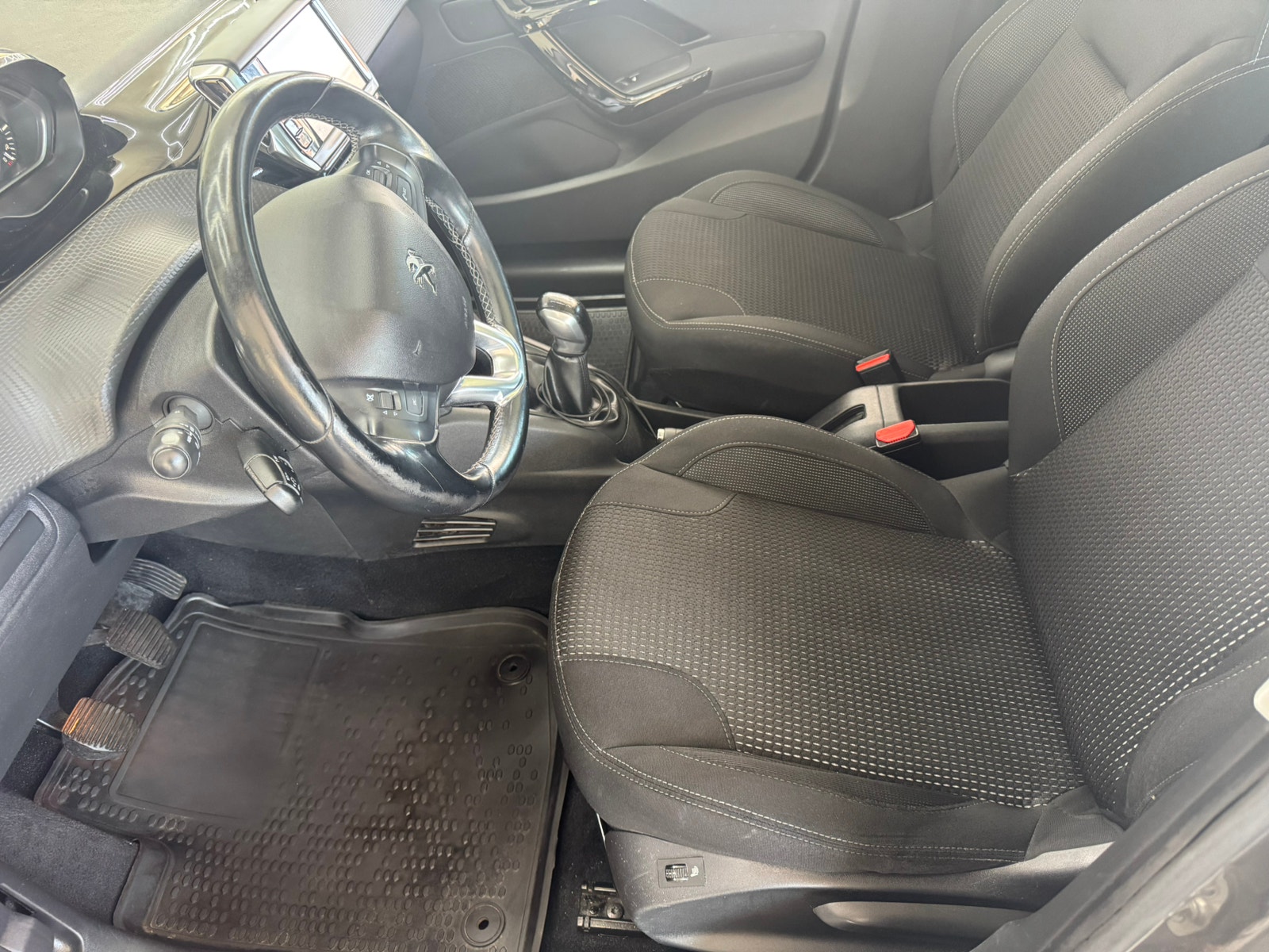 Peugeot 208 til salg hos Nabilli