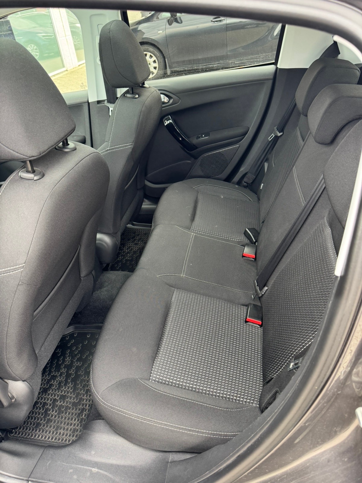 Peugeot 208 til salg hos Nabilli