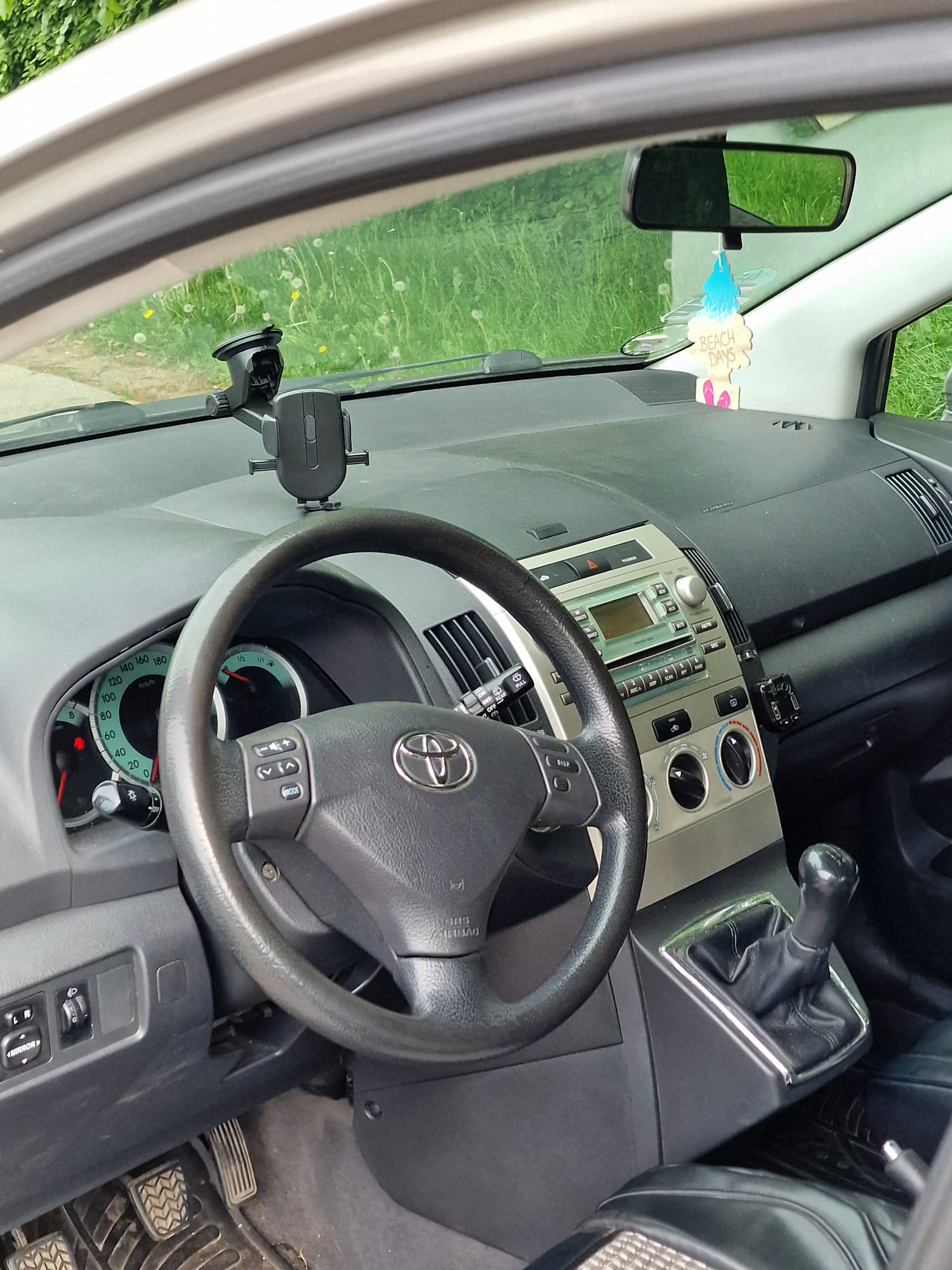Toyota Corolla Verso til salg hos Nabilli