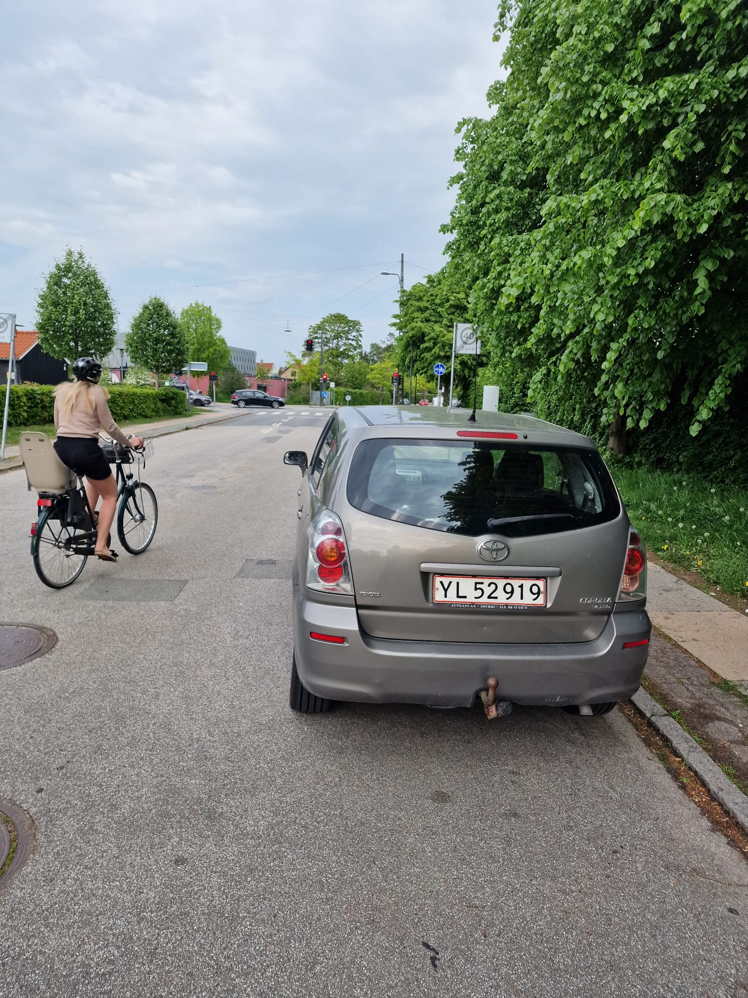 Toyota Corolla Verso til salg hos Nabilli