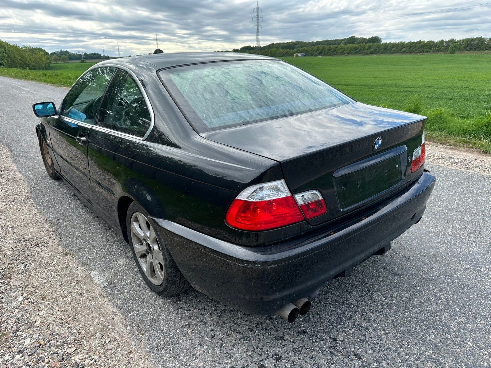 BMW 320i til salg hos Nabilli