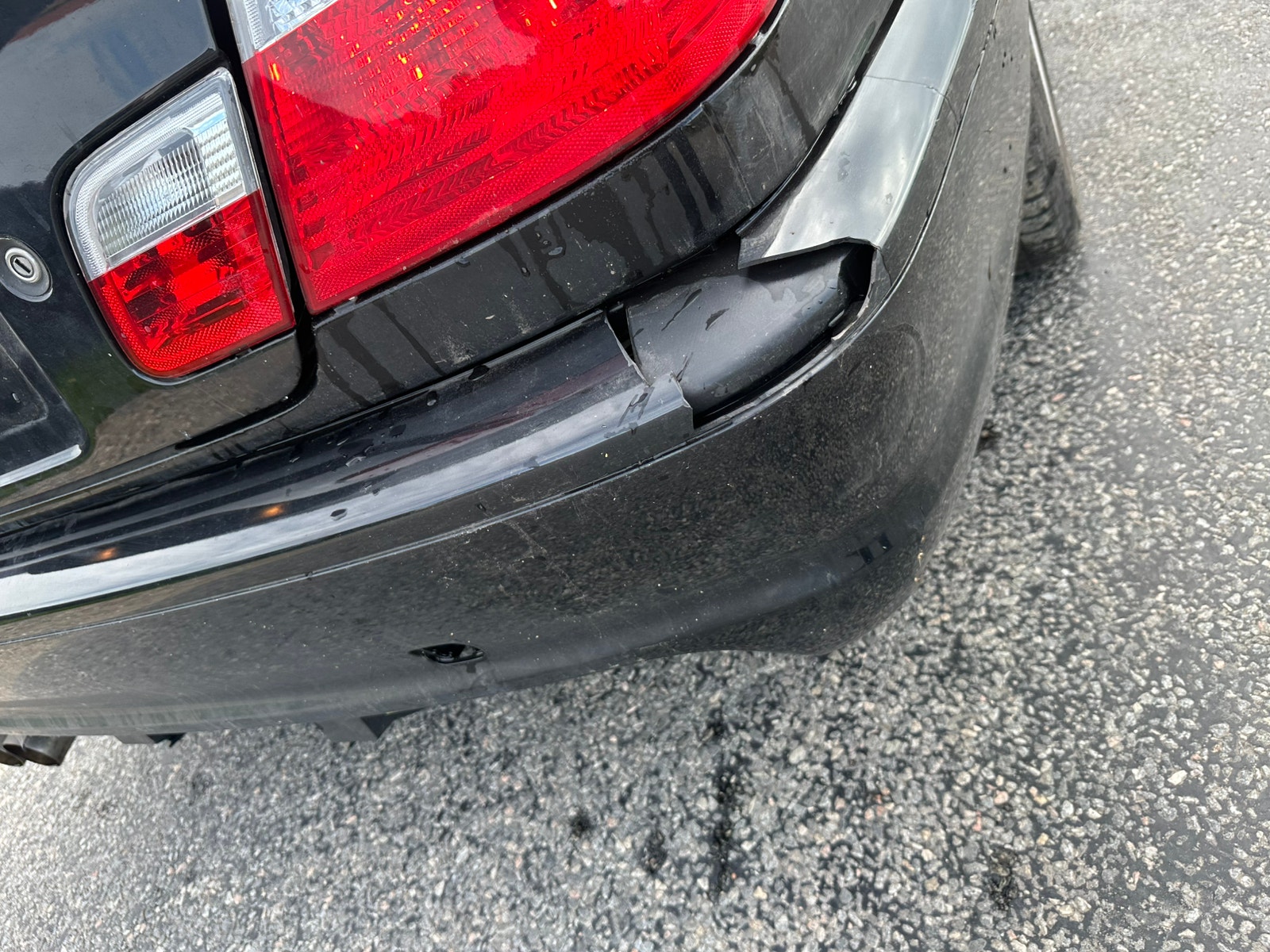 BMW 320i til salg hos Nabilli