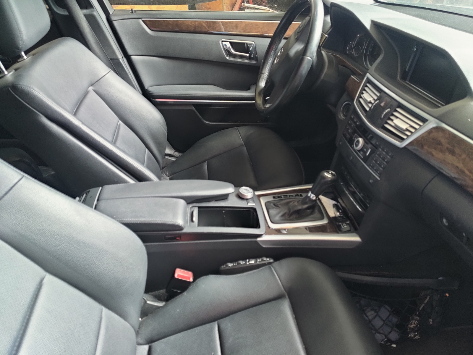 Mercedes E200 til salg hos Nabilli