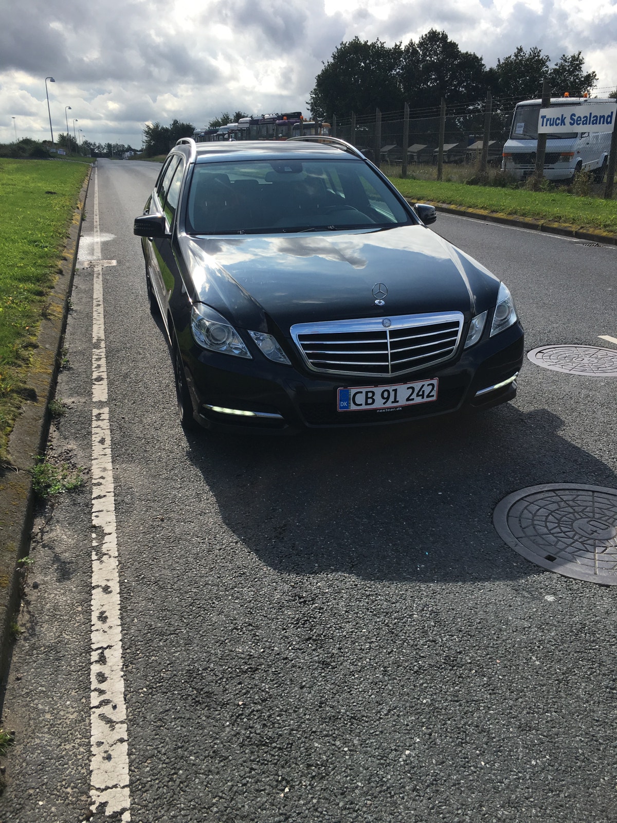 Mercedes E220 til salg hos Nabilli