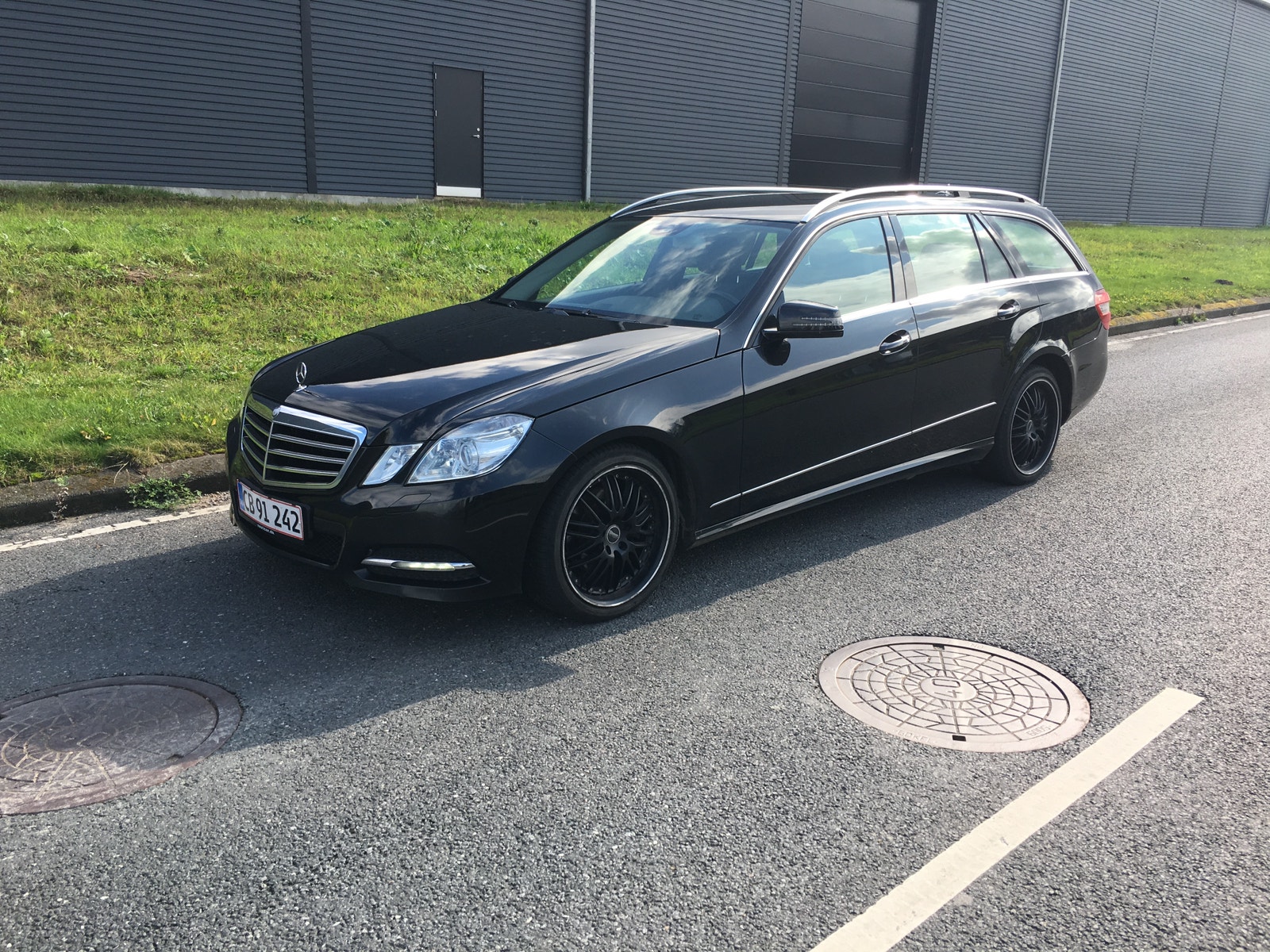 Mercedes E220 til salg hos Nabilli