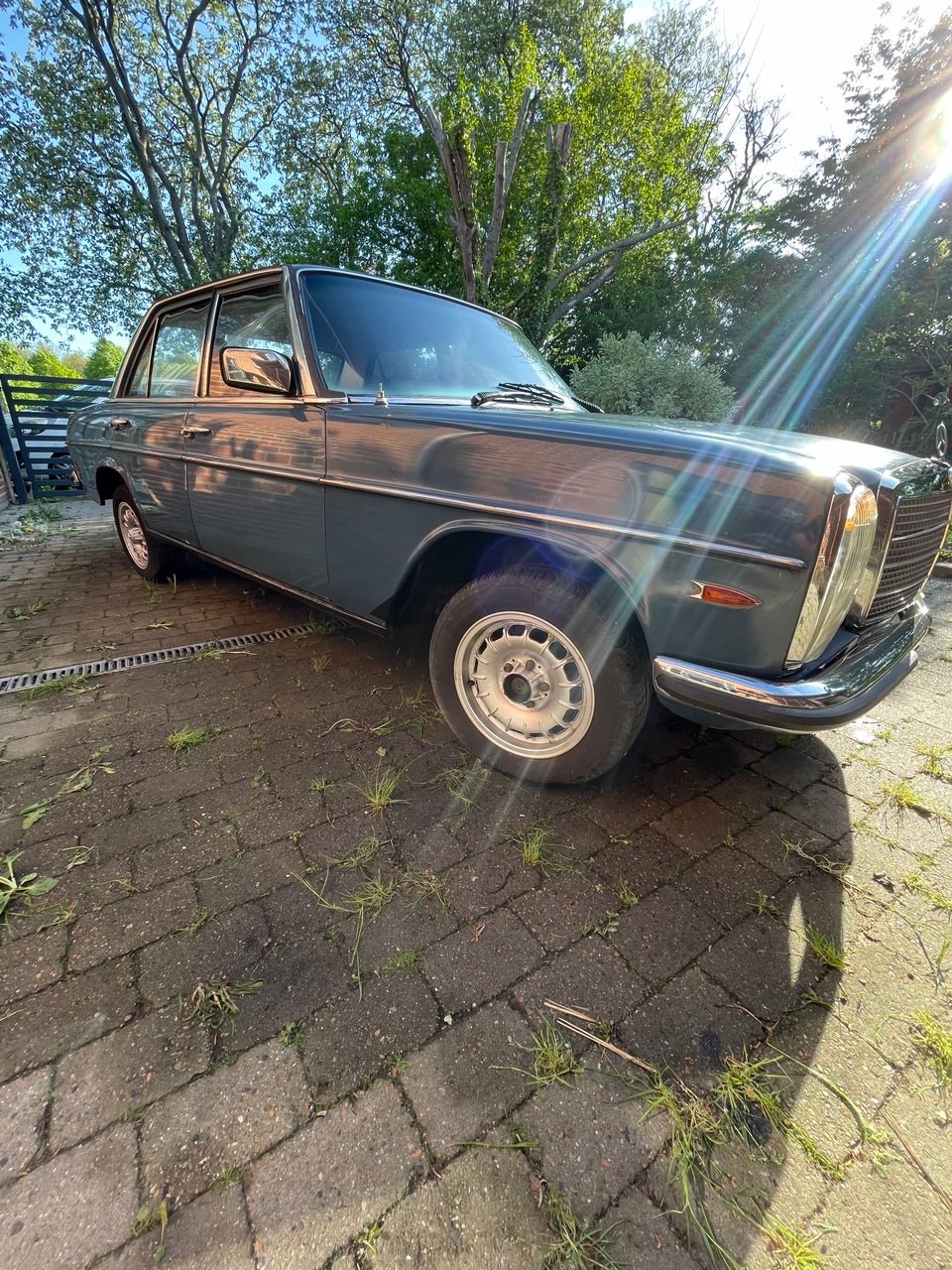 Mercedes 200/8 til salg hos Nabilli