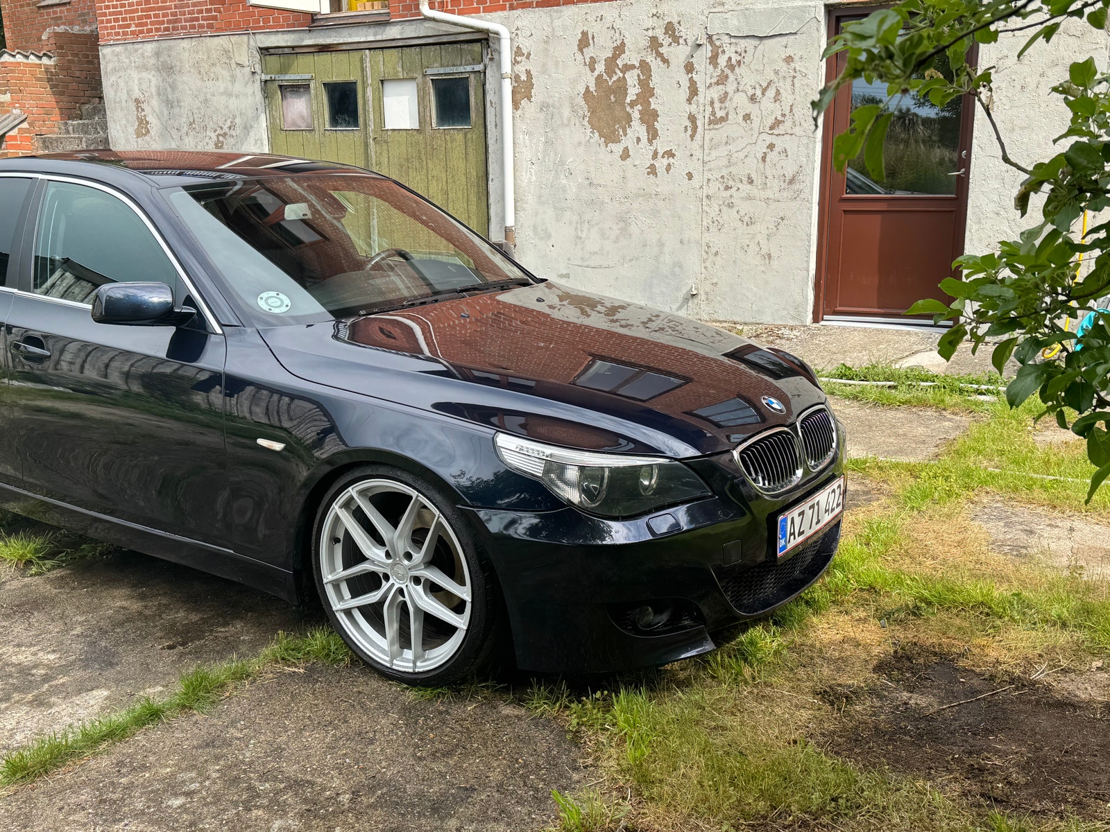 BMW 523i til salg hos Nabilli