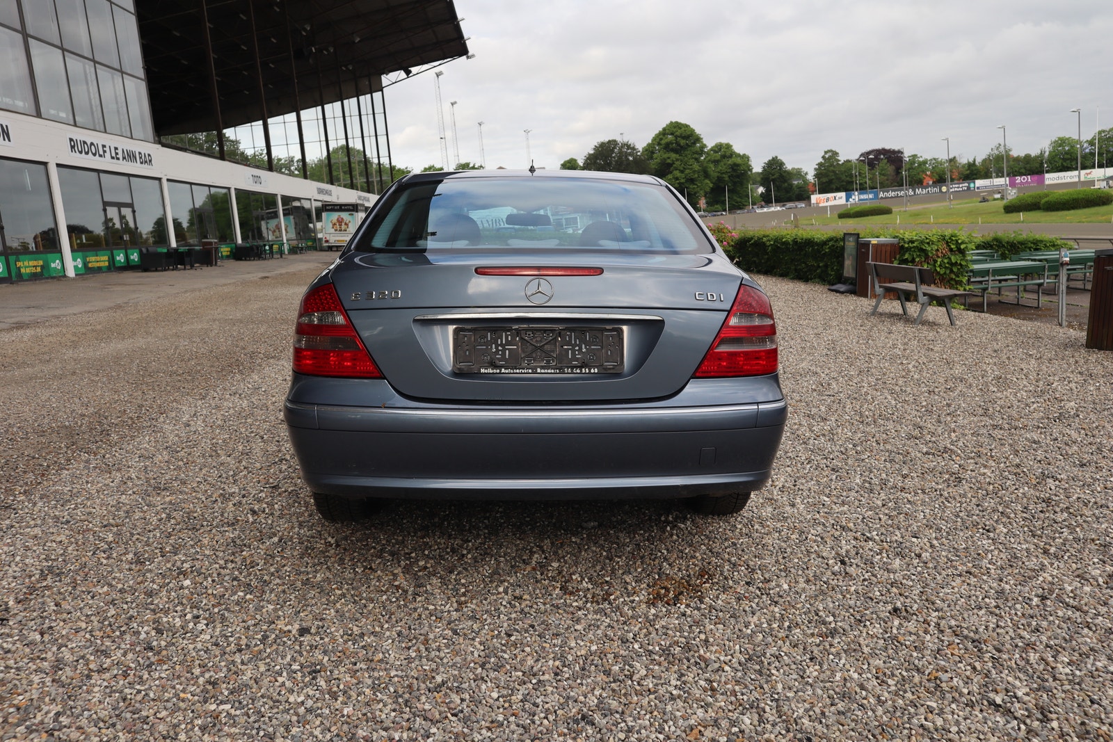 Mercedes E320 til salg hos Nabilli