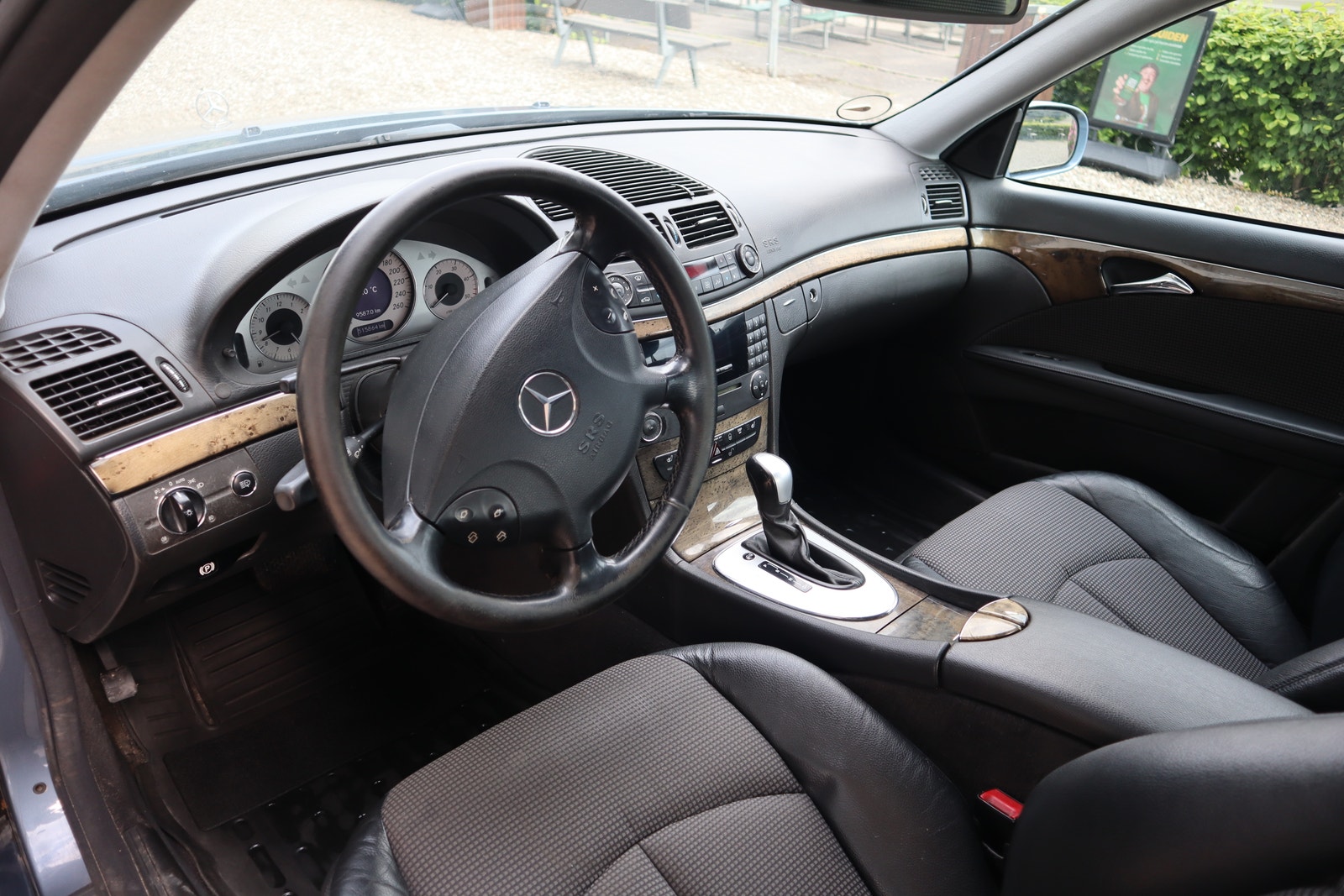 Mercedes E320 til salg hos Nabilli