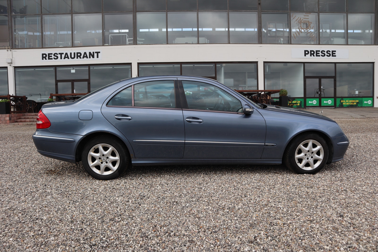 Mercedes E320 til salg hos Nabilli