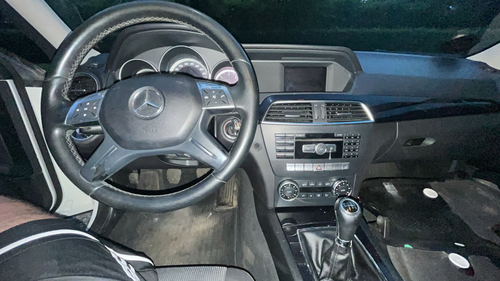 Mercedes C220 til salg hos Nabilli
