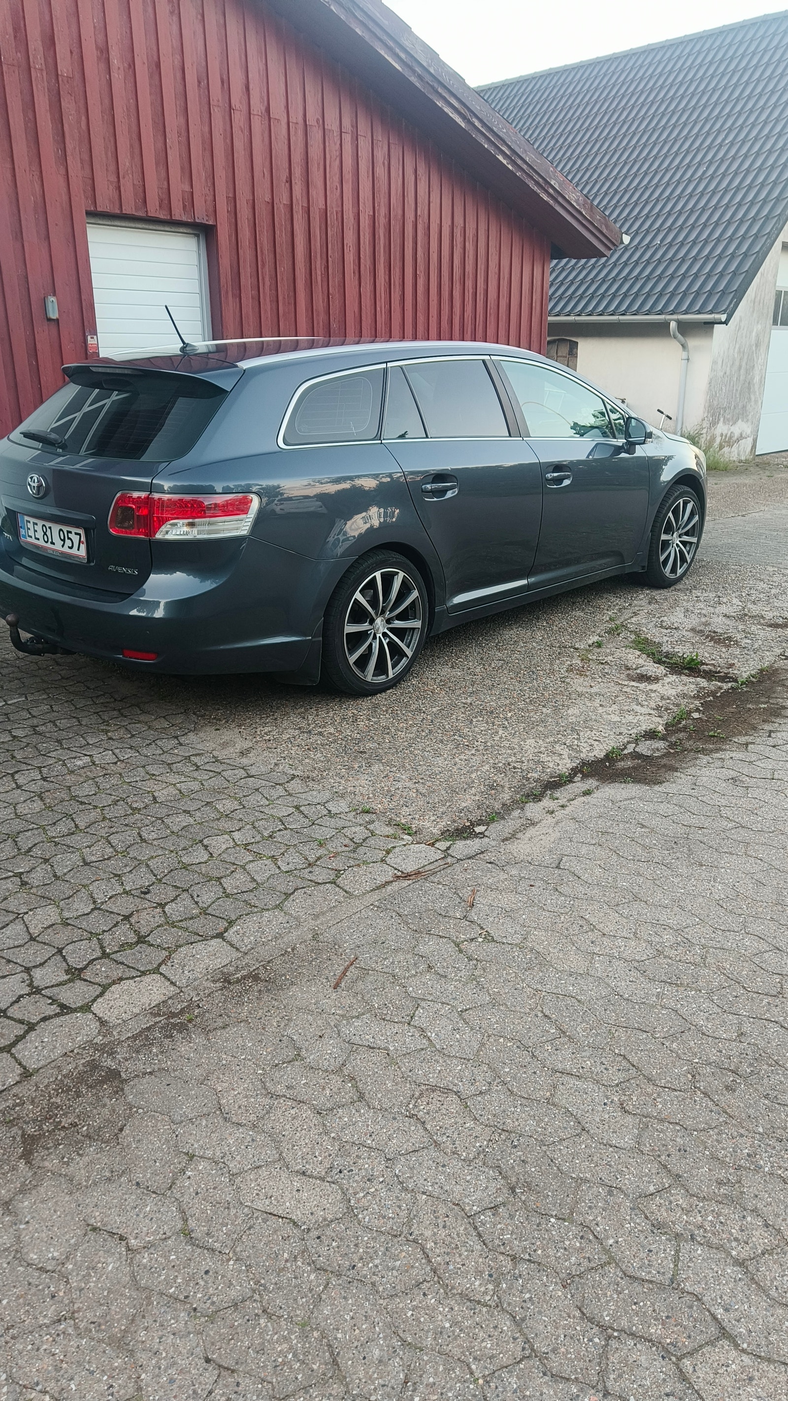 Toyota Avensis – billede 11